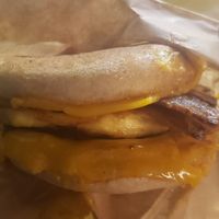 Fu'muffin with LePapondu egg and LaVie bacon at Furahaa - Vegan in Paris