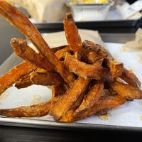 Patatas de boniato  at Furahaa - Vegan in Paris