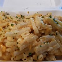 Mac & No Cheese Bowl at Furahaa - Vegan in Paris