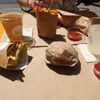 🍟🍔🥤 at Furahaa - Vegan in Paris