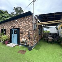 Located near Lawson at the entrance to Manza Beach, ANA Intercontinental Resort  at Pallet Panini in Onna