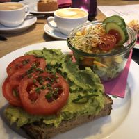 Avocado Brotzeit at Markt 5 Café in Paderborn