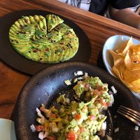 Avocado dishes at Hola Avo - 홀라아보 in Seoul