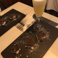 Bounty con piña colada at Pizzaiolo in Lloret De Mar