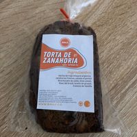 Torta de Zanahoria / Carrot cake at Bahji Bakery Rosales in Bogota