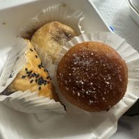 Baklava and donuts  #Veganuary at Antojitos Veganos in Bayamon