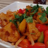 Sweet and sour cauliflower at Alice & Friends' Vegan Kitchen in Chicago