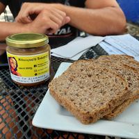 "Pumpernickel " and sweet spread at Monique's Bakery and Cafe de Alta Nutrición in Merida