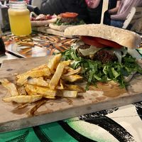 Veggie burger with sandwich bun as the burger bun is not vegan at Meraki in Salento