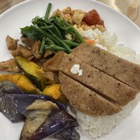 Buffet  at Guó Xiāng Yuán SùShí 國香園素食 in Hualien