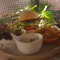 Mushroom burger - 8. 5/10, what you would excpect just good food exécuter well at Downtown - Vegan Garden Restaurant in Chiang Mai