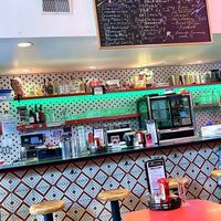 Bar   at The Chicago Diner - Lakeview in Chicago