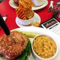 SPICY CRISPY CHICKEN with Mac & Teese ( because I loved it so much) My novio did too and  got his own mac the next trip plus THE TITANIC BLT BURGER  (again).  at The Chicago Diner - Lakeview in Chicago