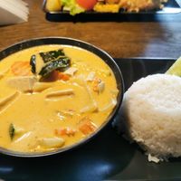 Pa nääng with tofu at Sawaddee in Haemeenlinna