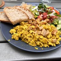 Scrambled tofu  at Kavárna Bárka in Cernosice