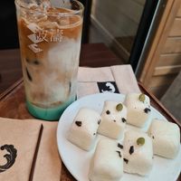  at Cafe Pado - 카페 파도 in Seoul