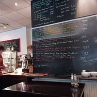 Daily menu. The green dots indicate vegan options at Mercado in Fulda