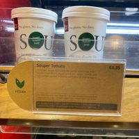 There were three choices of vegan friendly fresh soups when I visited at Pret A Manger in South Mimms