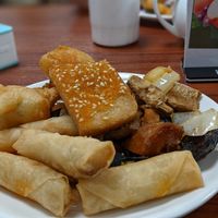 I love how sharing photos of buffet dishes is a flex on how well/badly you can arrange your plate for the photo. I thought I would add mine to the mix! at Su Vegan Buffet in West London