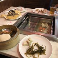 Table setting at Yi Guo Tian Xia 一锅天下 in Skudai