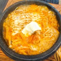 Stone pot kimchi ramen at Vege Art 艺素 in Johor Bahru