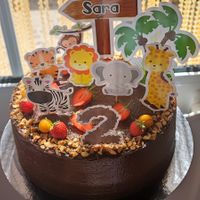 Birthday cake at Lettuce B in Torres Vedras
