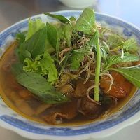 món ăn bắt mắt đậm đà hương vị, chủ quán tiếp đón nhiệt tình nồng hậu at Cat Tuong in Qui Nhon