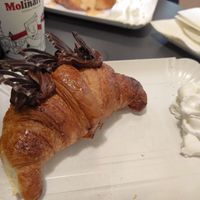 Brioche ripiena al cioccolato (con panna) at Zia Esterina in Garbagnate Milanese