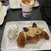 Brioche ripiena al caramello at Zia Esterina in Garbagnate Milanese