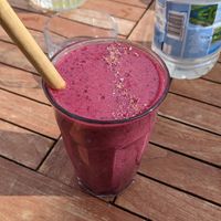 Rise and shine smoothie at Yonder in Les Deux Alpes