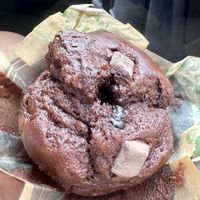 Muffin de chocolate vegano  at Ca.fé Coffee House in Lisbon