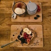 Affogato en Blueberry Yoghurt Chia cake at Vegane Glorie in The Hague