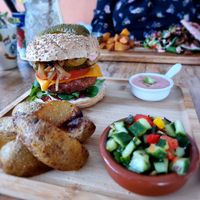 Burger at Vegane Glorie in The Hague