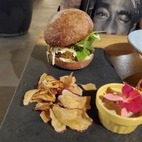 Vegan pinapple burger 10/10 at Botanico - Colheita Criativa in Florianopolis