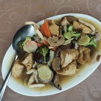 4-Pilz-Tofu Gericht at Living Seed 翠园素食馆 in Kota Kinabalu