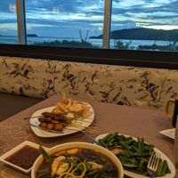 Chicken satay, prawn mee, green beans and cha siu at Living Seed 翠园素食馆 in Kota Kinabalu