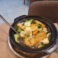Chicken and vegetables clay pot at Living Seed 翠园素食馆 in Kota Kinabalu