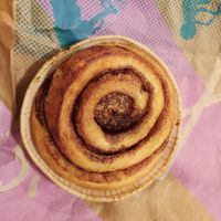 Vegan cinnamon roll at SFO - Amy's Drive Thru - T1 in South San Francisco