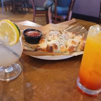 Fizzy stardust, vegan garlic knots, and island in the sun at SQZBX in Hot Springs