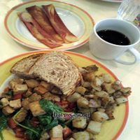 delicious breakfasts at Lucy's Cafe in Chicago
