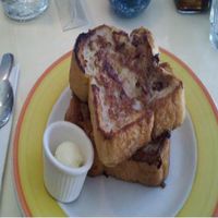 vegan french toast at Lucy's Cafe in Chicago