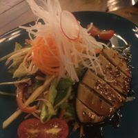 Mangosalad with vegan tuna at Ngon Ngon in Cologne