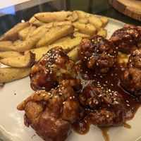 BBQ wings (Alitas del brujo) - AMAZING!!! 😋   at Lounge del Brujo Vegan Kitchen & Bar Cayma in Arequipa