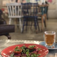 Tumuric toast with beetroot hummus 😋 at Sip and Wonder in Alicante