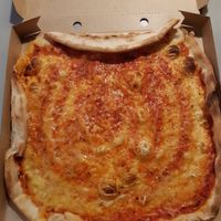 Pizza Margherita at LiLi's Burger & Pizza in Uppsala