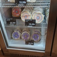 Quesos veganos at Ferment 9 in Barcelona