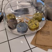 Donuts veganos at Ferment 9 in Barcelona