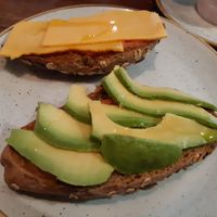 Bocadillo con aguacate, tomate y queso vegano! at La Teteria  in Malaga