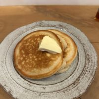 Pancakes with vegan butter and maple syrupp  at il riccio in Himeji