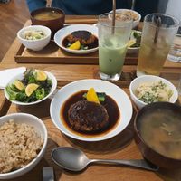 Vegan Lunch Set, Iced Matcha, homemade lemonade. Very delicious! at il riccio in Himeji